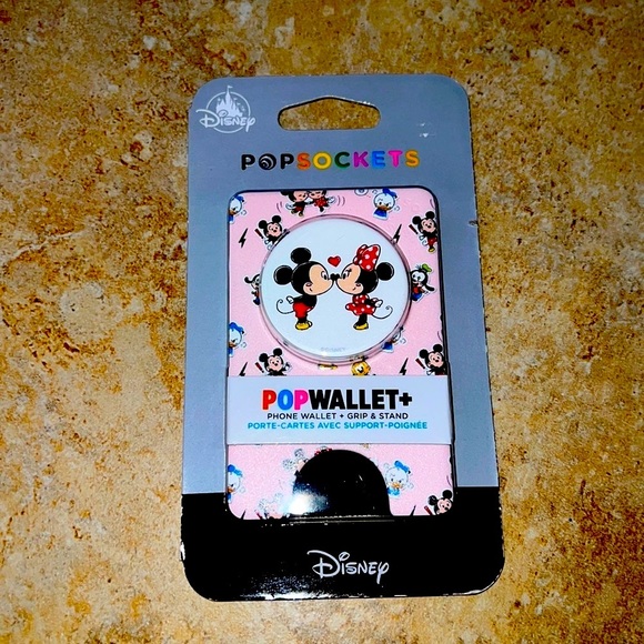 Disney Accessories - PopSocket Wallet- Disney​​​